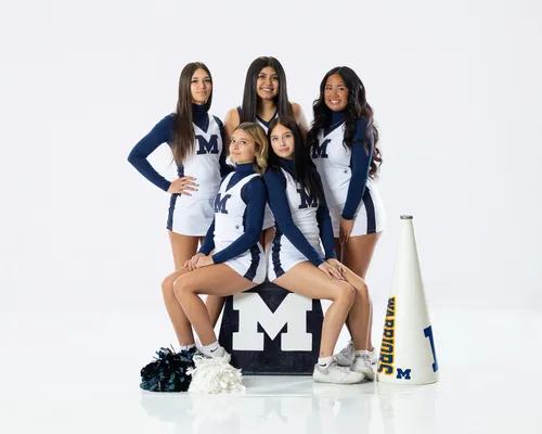 High school cheerleader media day portrait, Treasure Valley Idaho